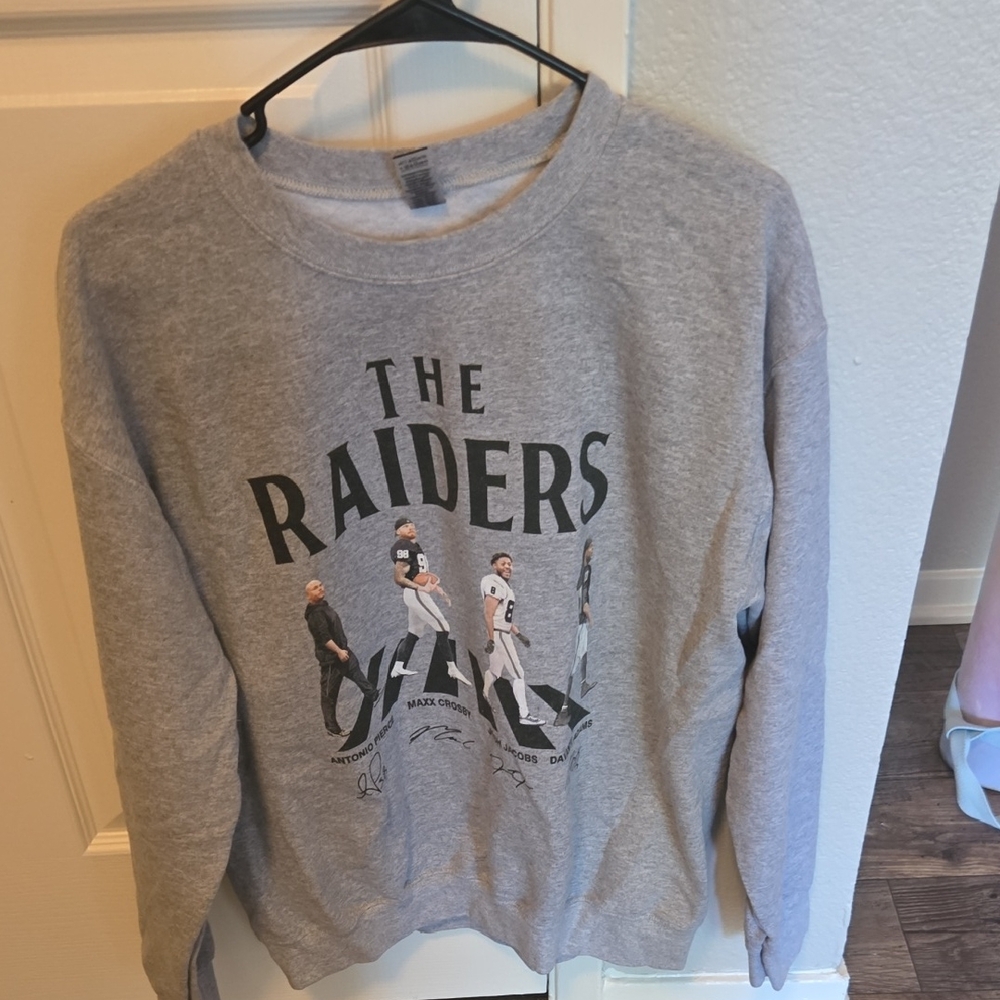 Gildan Gray Crewneck Sweater with Graphic Design